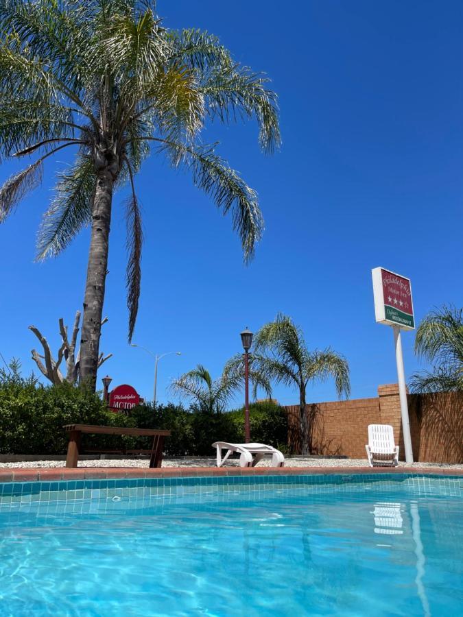 Philadelphia Motor Inn Echuca Bagian luar foto