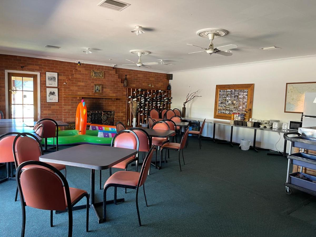 Philadelphia Motor Inn Echuca Bagian luar foto