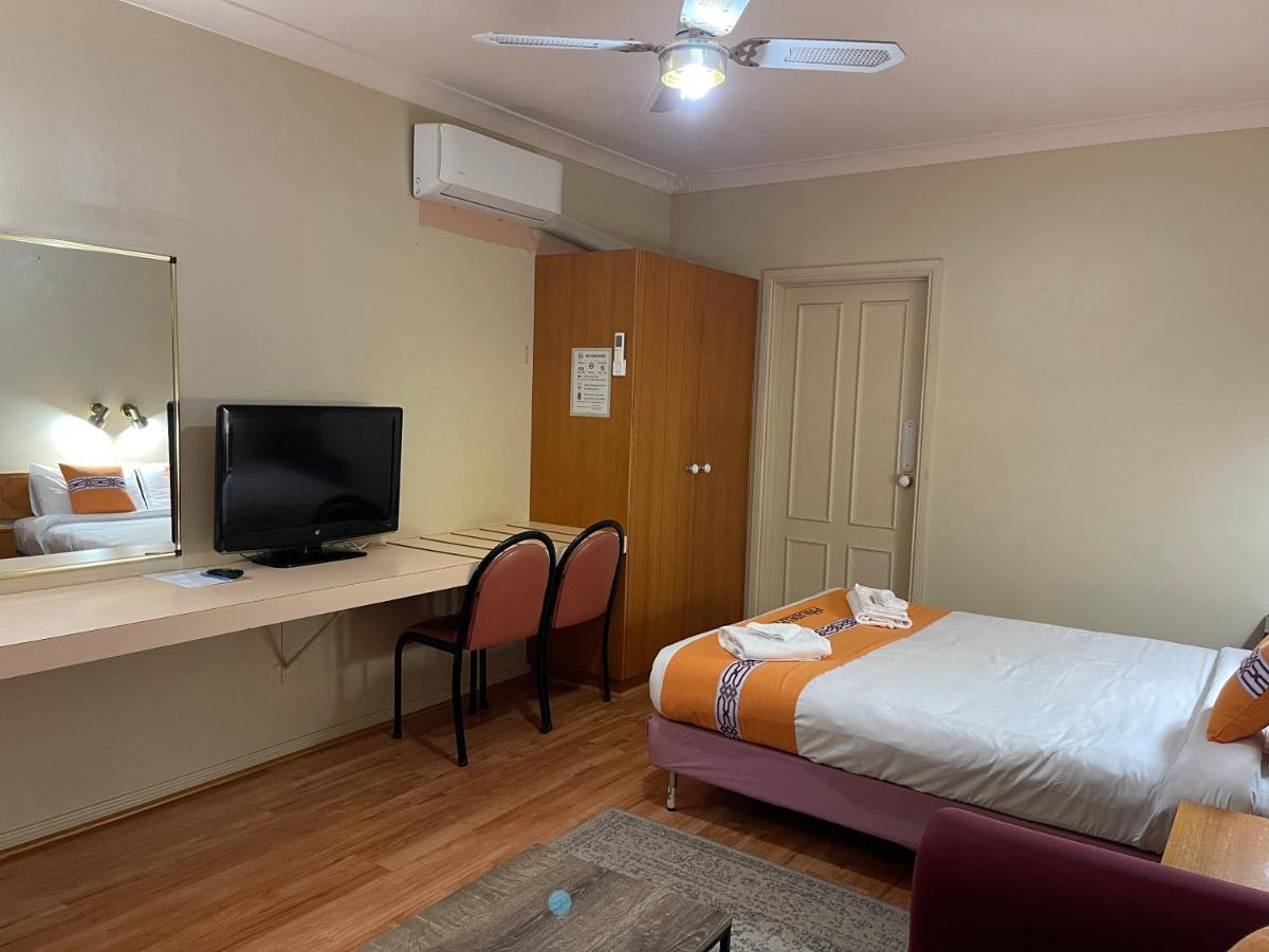 Philadelphia Motor Inn Echuca Bagian luar foto