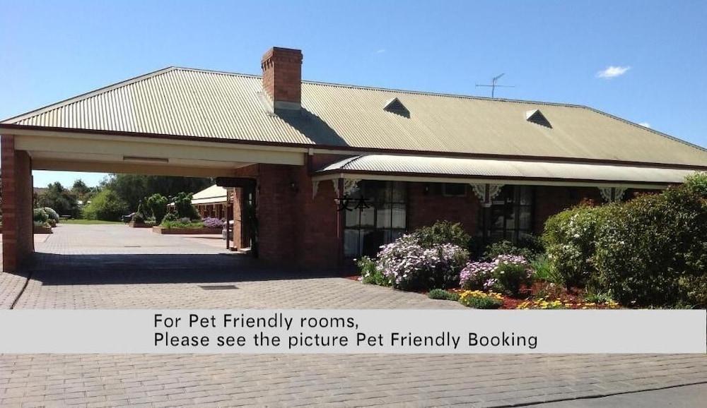 Philadelphia Motor Inn Echuca Bagian luar foto